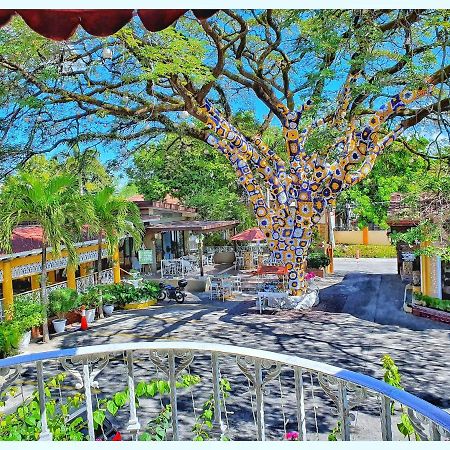 Asiaten Hotel Tarlac City Exterior photo