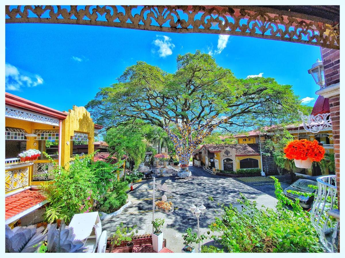 Asiaten Hotel Tarlac City Exterior photo